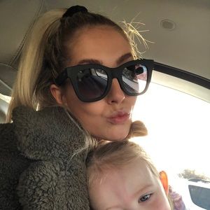 Meet your Posher, Abigail